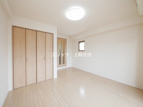 ルミエール新大阪の物件内観写真